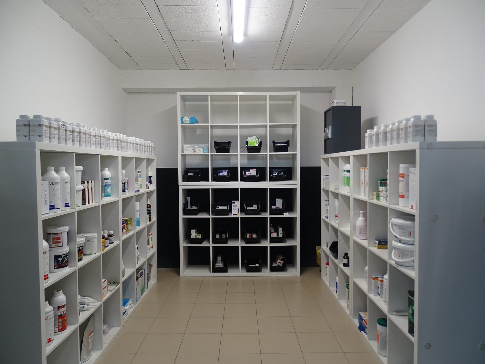 Pharmacie du cabinet veterinaire equin